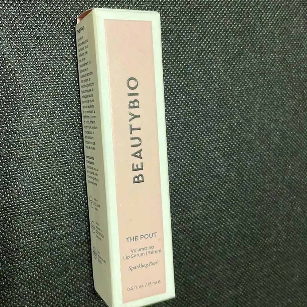 lip serum